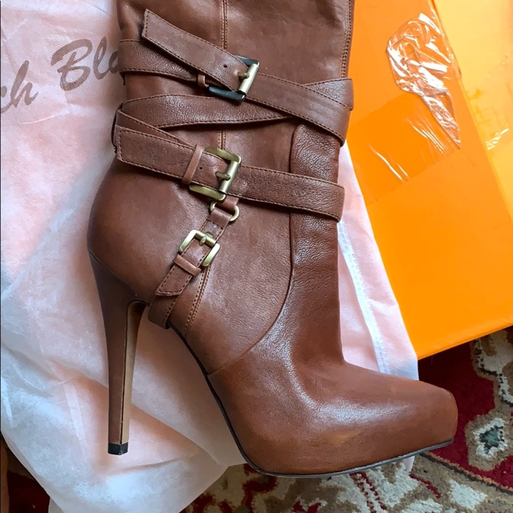 SAM EDELMAN size 8